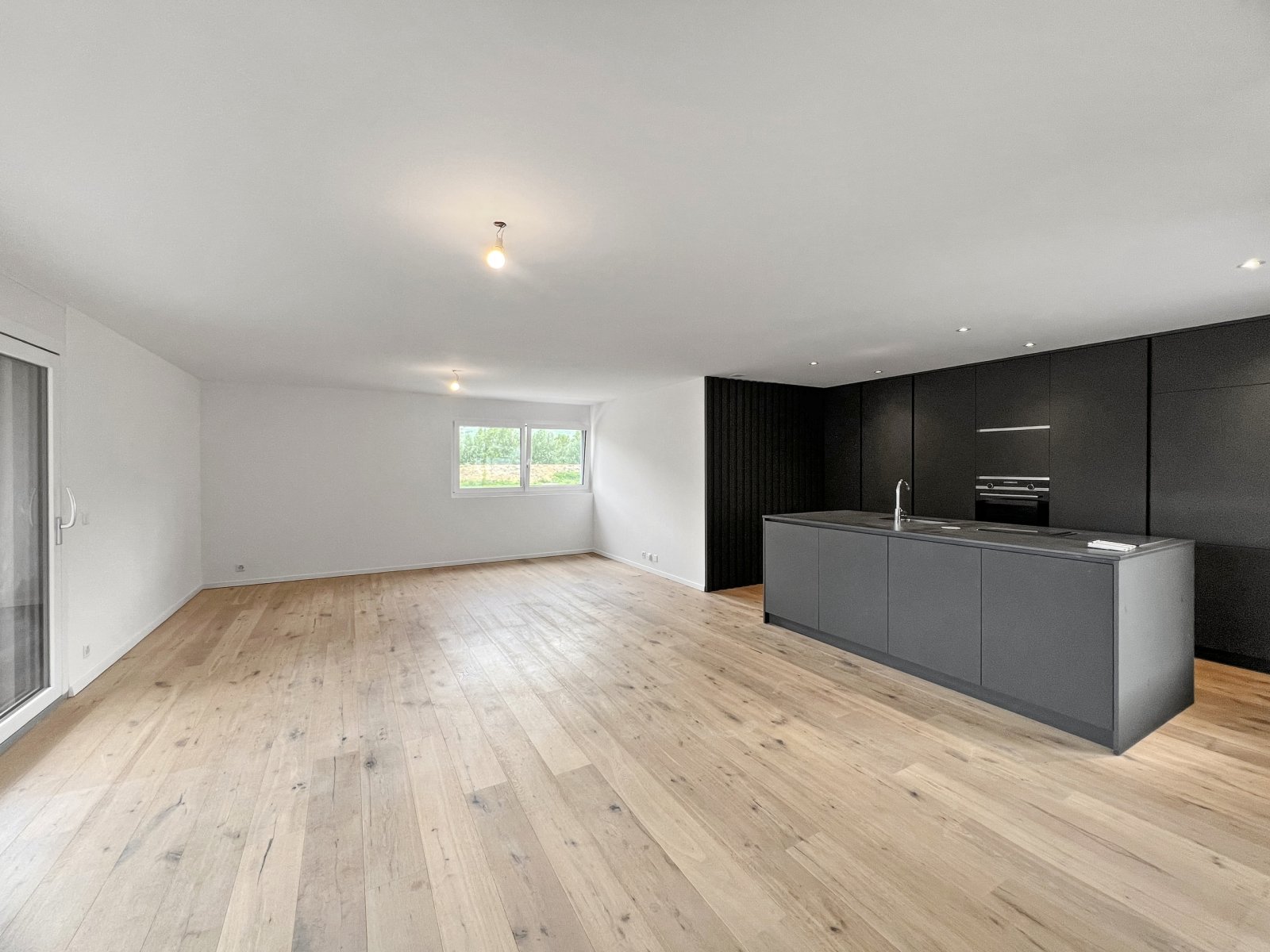 Sublime attique moderne de 4.5 pces au sein d'une PPE de 2 biens